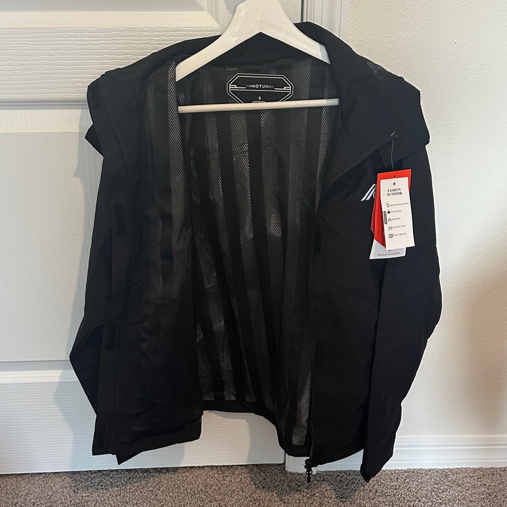 Women's Black Hooded Outdoor Jacket